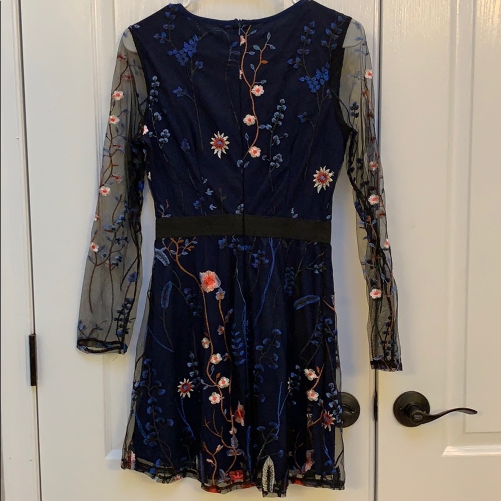 Dress - Picture 2 of 3